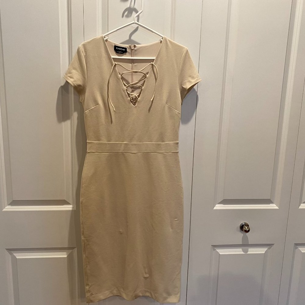 Bebe Light Tan Neckline Lace Up Dress Size Large - Picture 2 of 9